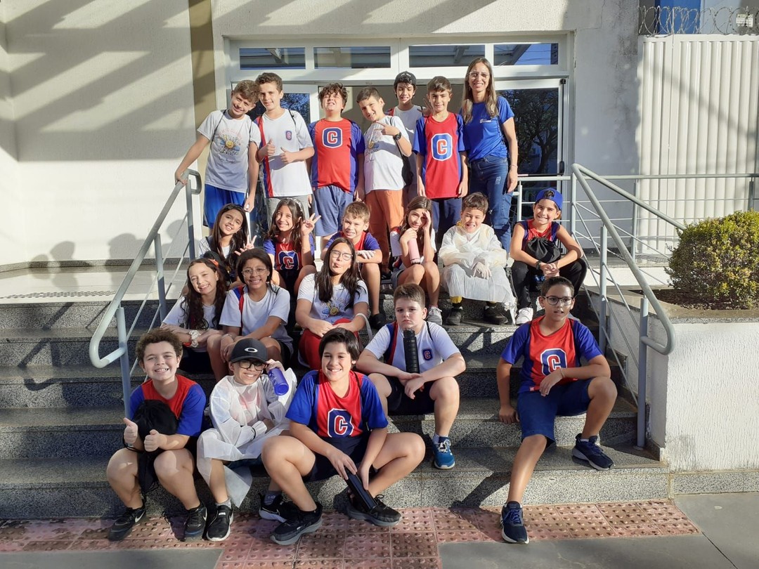 Alunos do 5º ano B visitam  UniFacef