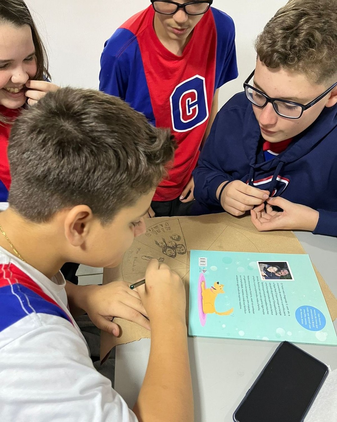 Alunos fazem Pizza Literária