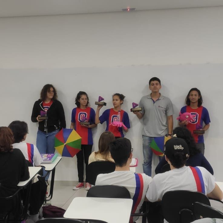 Alunos do Desafio Jovem Empreendedor do Sebrae são homenageados